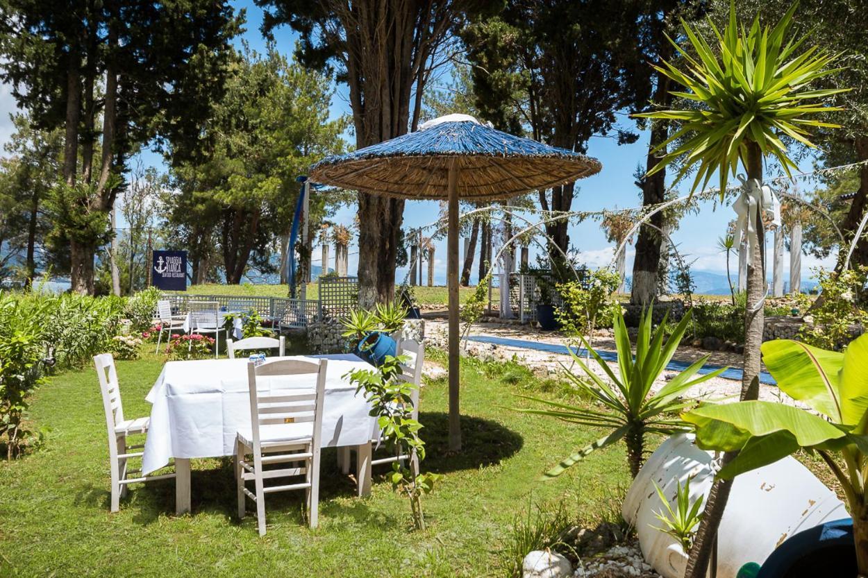 Villa Spiaggia Bianca Dafnila Exterior foto